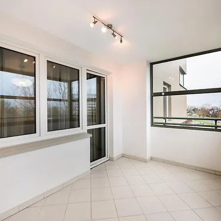 Metro Stoklosy Blue Mint Apartment Warschau